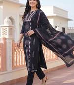 women ethnic motifs printed regular cotton kurta with trousers & with dupatta