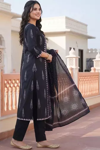 women ethnic motifs printed regular cotton kurta with trousers & with dupatta