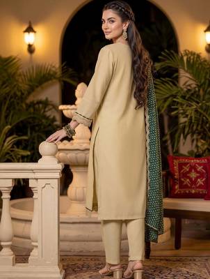 women ethnic motifs embroidered regular thread work kurta with trousers & with dupatta 4