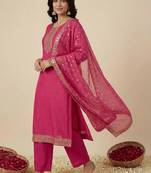 women ethnic motifs embroidered regular kurta with trousers & with dupatta