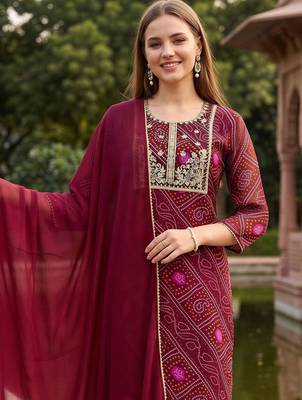 women ethnic motifs printed regular thread work kurta with trousers & with dupatta 2