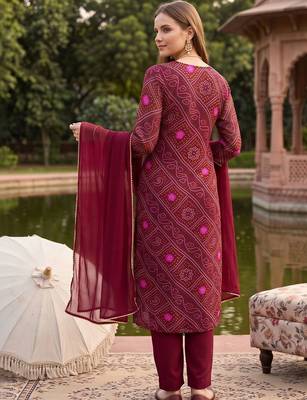 women ethnic motifs printed regular thread work kurta with trousers & with dupatta 4