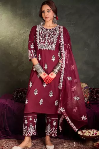 women ethnic motifs embroidered regular thread work kurta with trousers & with dupatta