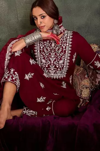 women ethnic motifs embroidered regular thread work kurta with trousers & with dupatta