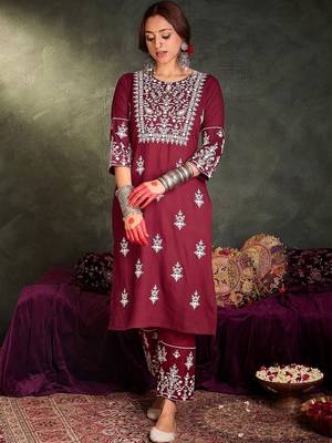 women ethnic motifs embroidered regular thread work kurta with trousers & with dupatta 7