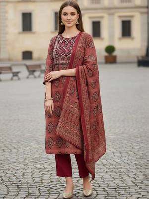 women ethnic motifs printed regular cotton kurta with trousers & with dupatta 2