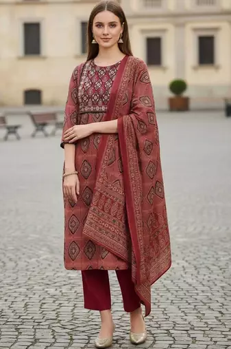 women ethnic motifs printed regular cotton kurta with trousers & with dupatta