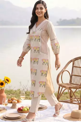 women ethnic motifs printed regular cotton kurta with trousers