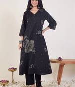 women floral printed regular cotton kurta with trousers