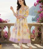 women floral printed regular cotton kurta with trousers