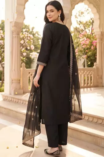 women ethnic motifs embroidered regular thread work kurta with trousers & with dupatta