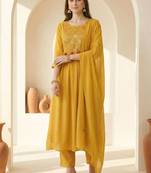 women floral embroidered regular thread work kurta with trousers & with dupatta