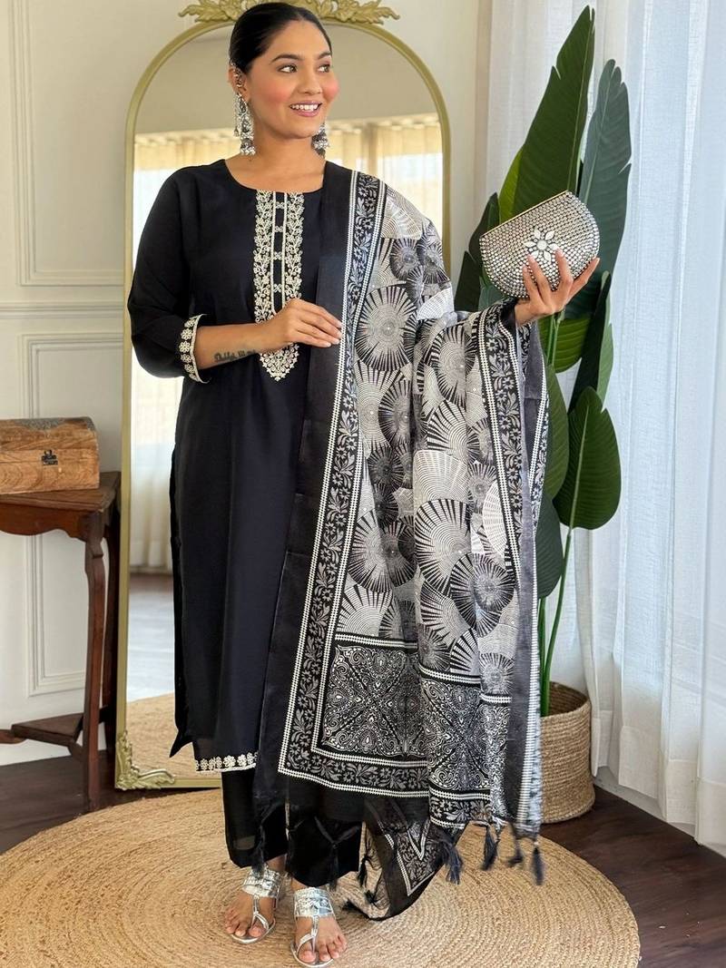 women ethnic motifs embroidered regular thread work kurta with trousers & with dupatta