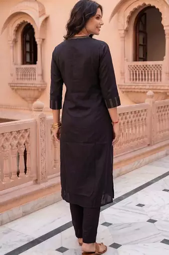 women regular thread work kurta with trousers