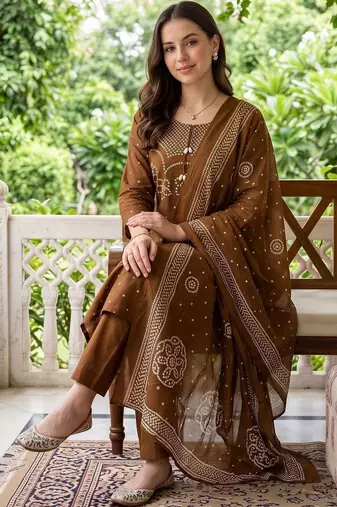 women ethnic motifs printed regular cotton kurta with trousers & with dupatta