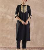 women regular sequinned kurta with trousers