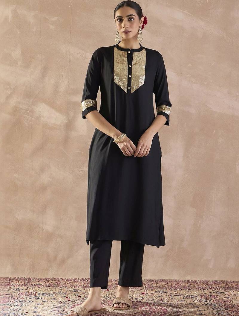 women regular sequinned kurta with trousers