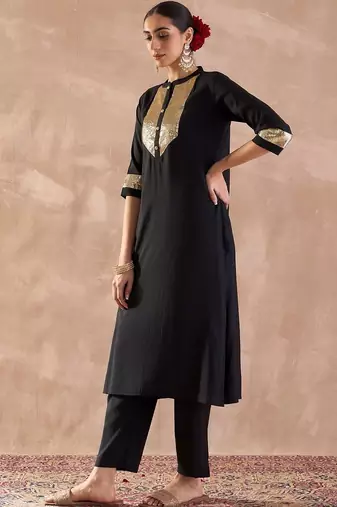 women regular sequinned kurta with trousers