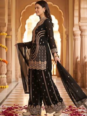 women ethnic motifs embroidered regular thread work kurta with sharara & with dupatta 3