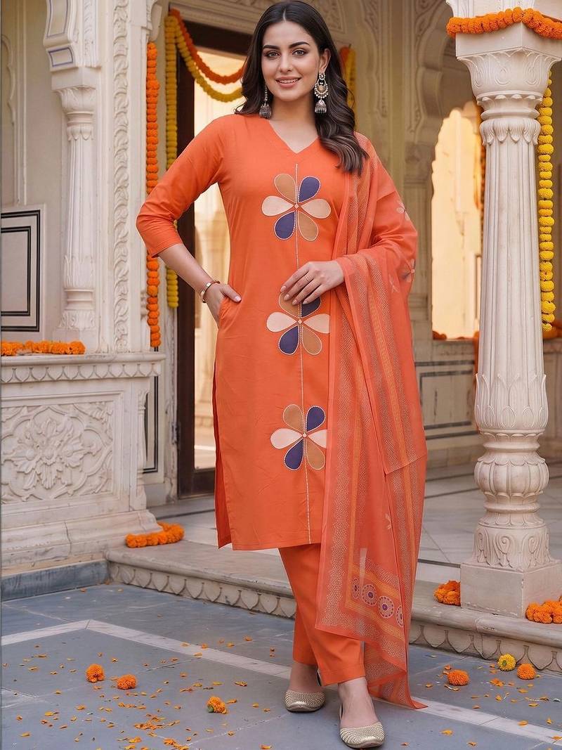 women ethnic motifs regular cotton kurta with trousers & with dupatta