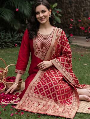 women ethnic motifs embroidered regular kurta with trousers & with dupatta 5