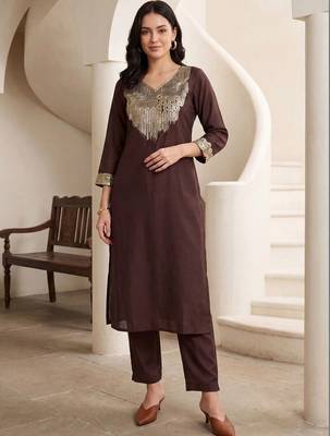 women ethnic motifs regular sequinned kurta with trousers 6
