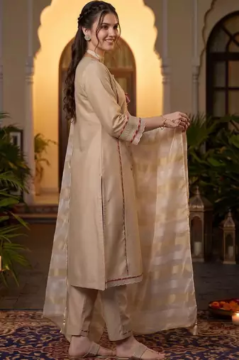 women ethnic motifs embroidered regular thread work kurta with trousers & with dupatta