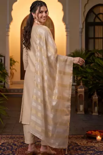 women ethnic motifs embroidered regular thread work kurta with trousers & with dupatta