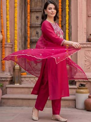 women ethnic motifs embroidered regular thread work liva kurta with trousers & with dupatta 6