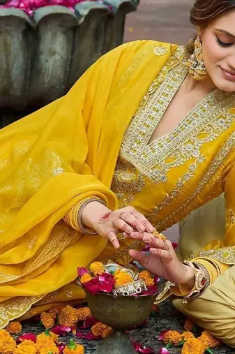 women ethnic motifs embroidered regular thread work kurta with trousers & with dupatta