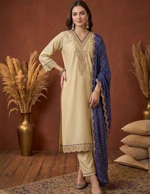 women ethnic motifs embroidered regular thread work kurta with trousers & with dupatta 6
