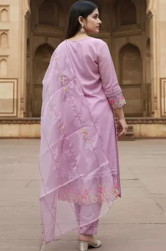 women floral embroidered regular thread work kurta with trousers & with dupatta