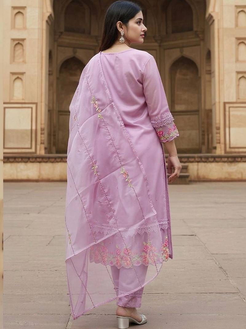 women floral embroidered regular thread work kurta with trousers & with dupatta