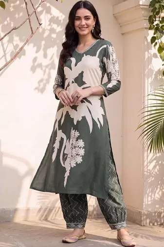 women floral printed regular kurta with trousers