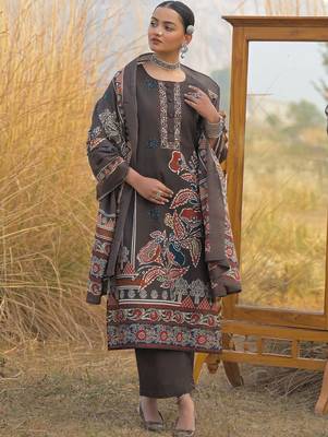 women ethnic motifs printed regular cotton kurta with trousers & with dupatta 1