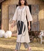 women printed regular cotton kurta with trousers