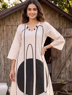 women printed regular cotton kurta with trousers 2
