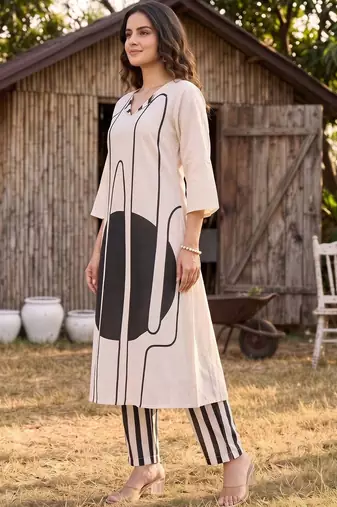 women printed regular cotton kurta with trousers