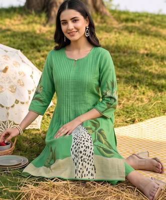 women animal printed regular cotton kurta with trousers 5