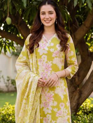 women floral printed regular cotton kurta with palazzos & with dupatta 2