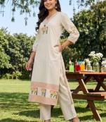 women ethnic motifs printed regular cotton kurta with trousers