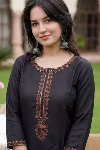 women ethnic motifs embroidered regular thread work kurta with trousers & with dupatta