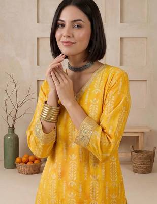 women ethnic motifs printed regular thread work chanderi silk kurta with trousers & with dupatta 2