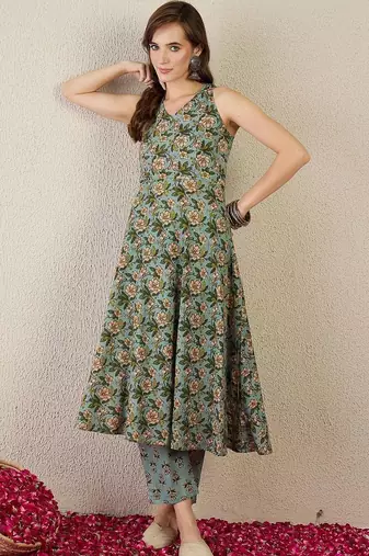 women floral printed regular cotton kurta with trousers