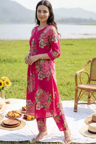 women floral printed regular cotton kurta with trousers