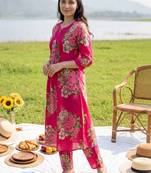 women floral printed regular cotton kurta with trousers