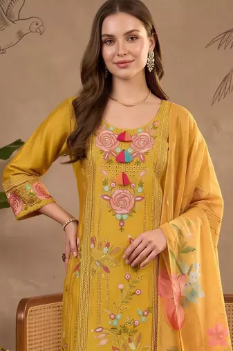 women floral embroidered regular thread work kurta with trousers & with dupatta