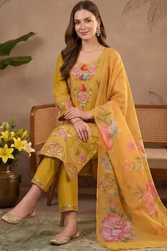 women floral embroidered regular thread work kurta with trousers & with dupatta