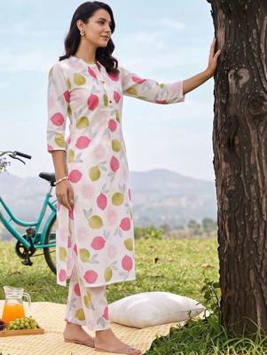 women ethnic motifs printed regular cotton kurta with trousers 3