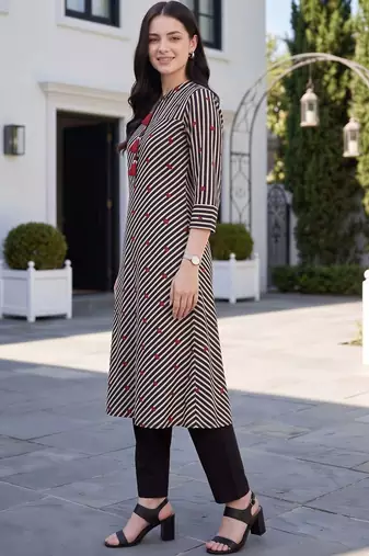 women printed regular cotton kurta with trousers